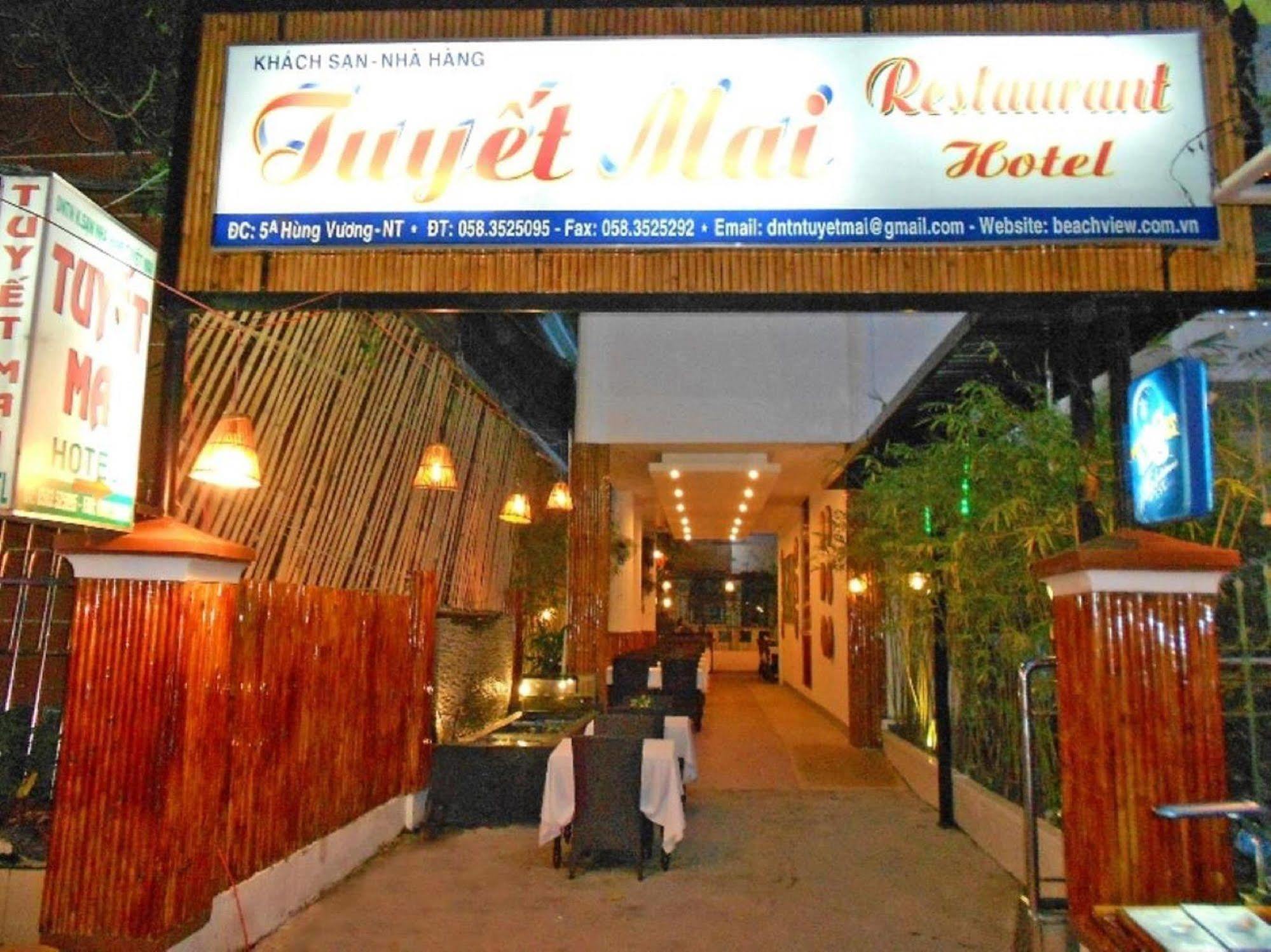 Oyo 381 Tuyet Mai Hotel Nha Trang Dış mekan fotoğraf