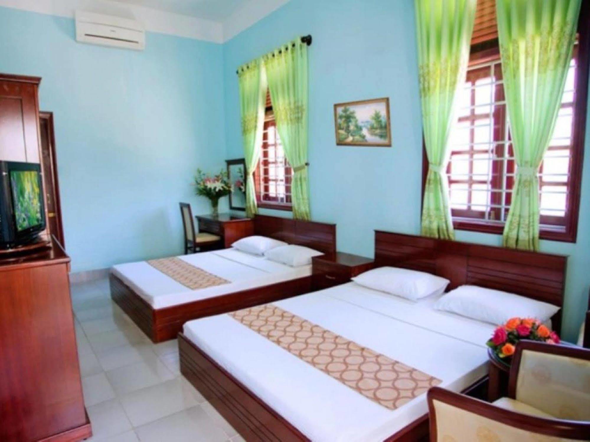 Oyo 381 Tuyet Mai Hotel Nha Trang Dış mekan fotoğraf