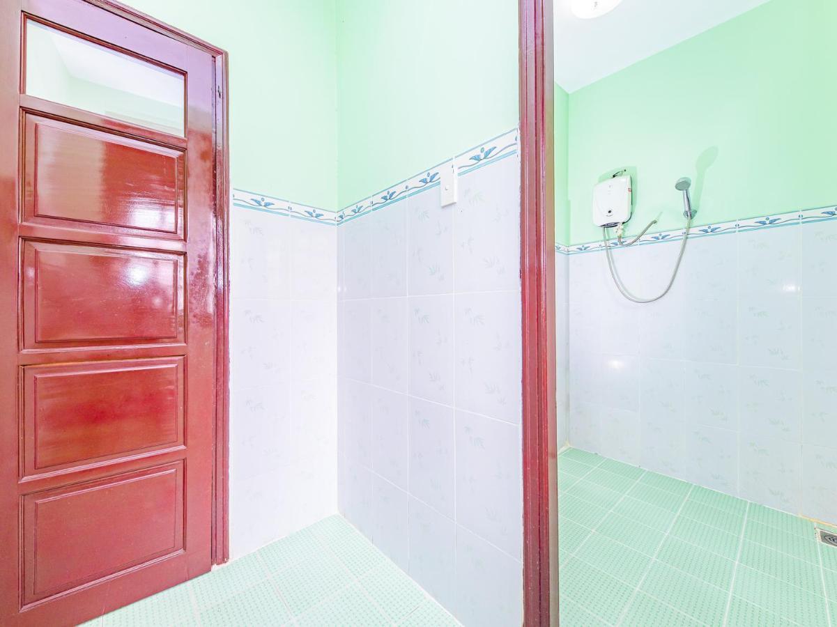 Oyo 381 Tuyet Mai Hotel Nha Trang Dış mekan fotoğraf